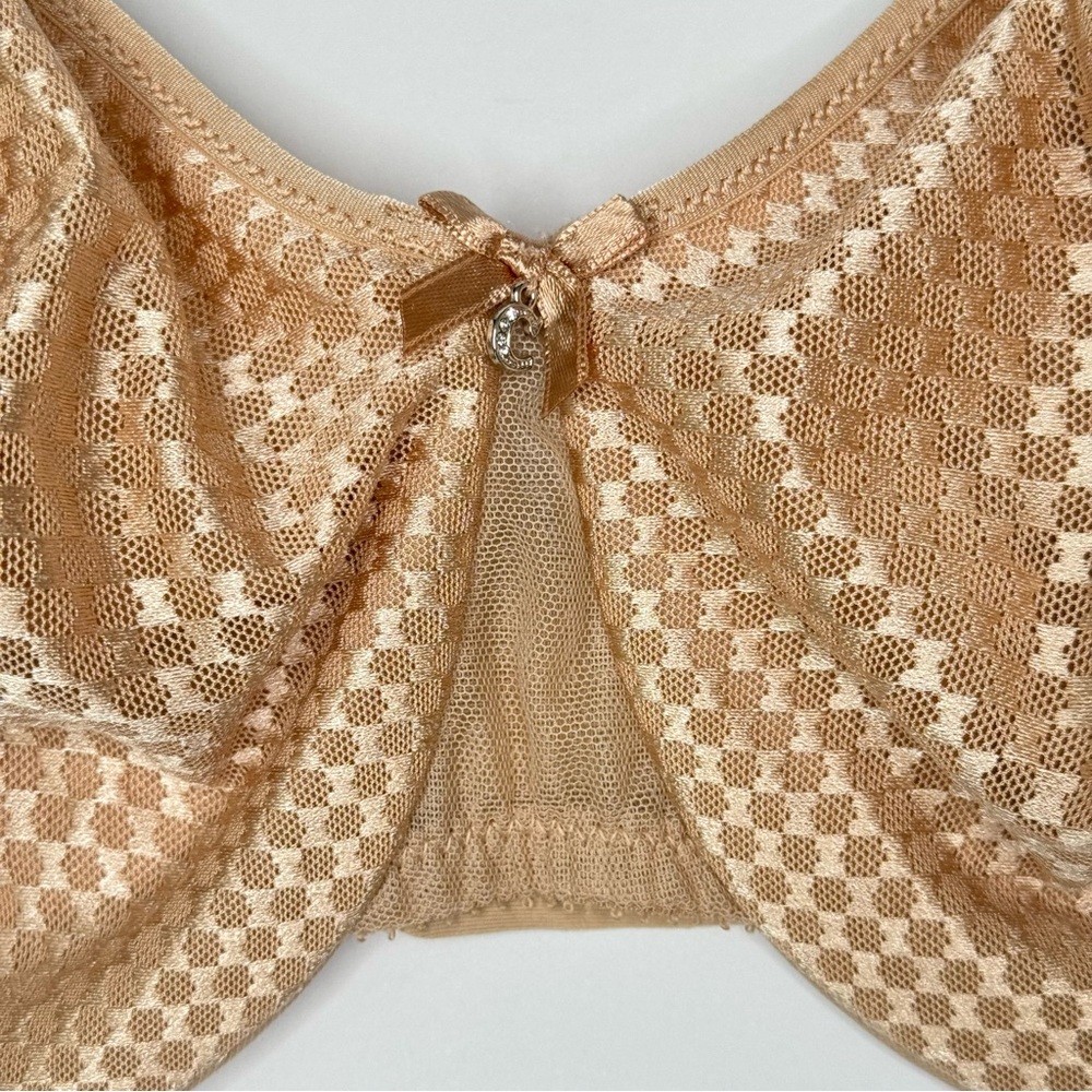 CHANTELLE C Manifique Nouveau Seamless Unlined Minimizer Bra Nude Underwire 36E - Picture 6 of 15